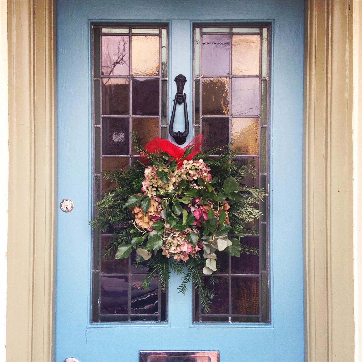 Краска Farrow & Ball цвет Stone Blue 86 Estate Emulsion 0,1 л фото в интерьере