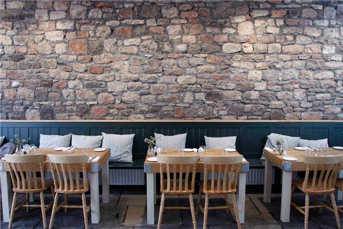 Краска Farrow & Ball цвет Studio Green 93 Exterior Eggshell 0,75 л фото в интерьере Краска Farrow & Ball цвет Studio Green 93 Exterior Eggshell 0,75 л фото в интерьере