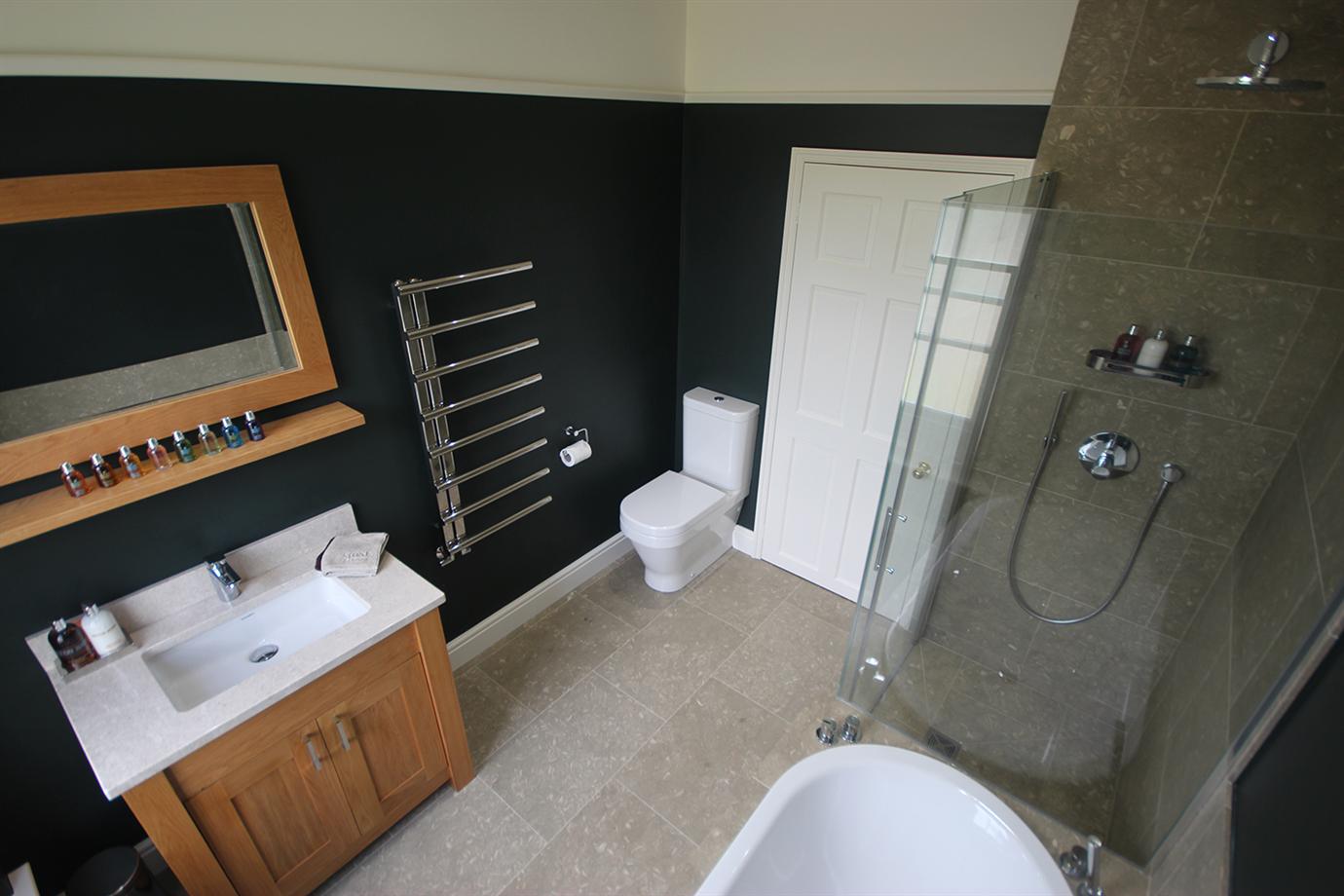 Краска Farrow & Ball цвет Studio Green 93 Exterior Eggshell 0,75 л фото в интерьере Краска Farrow & Ball цвет Studio Green 93 Exterior Eggshell 0,75 л фото в интерьере