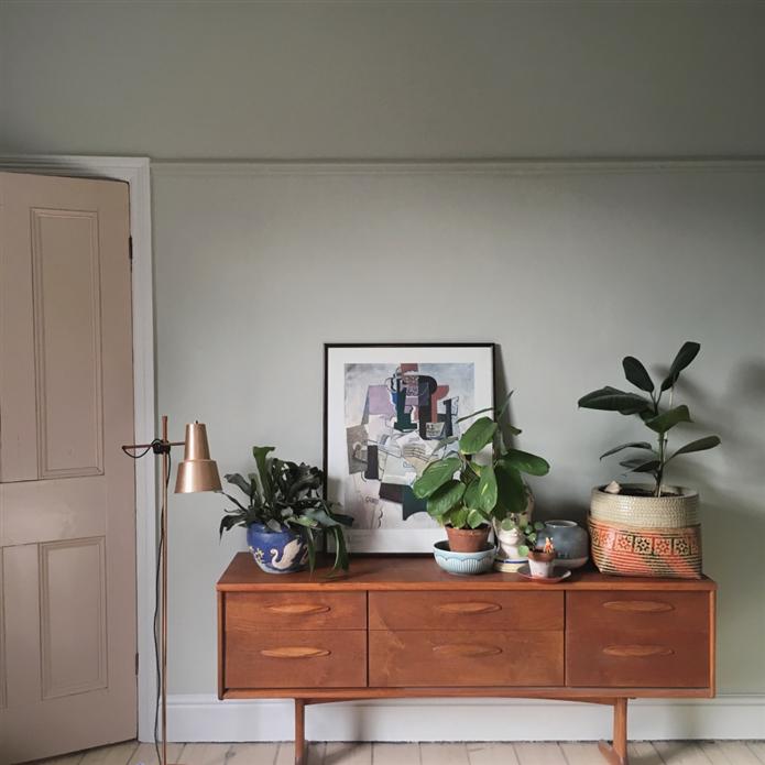 Краска Farrow & Ball цвет Cromarty 285 Modern Emulsion 5 л фото в интерьере