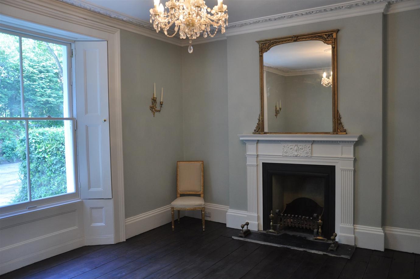 Краска Farrow & Ball цвет Cromarty 285 Modern Emulsion 5 л фото в интерьере