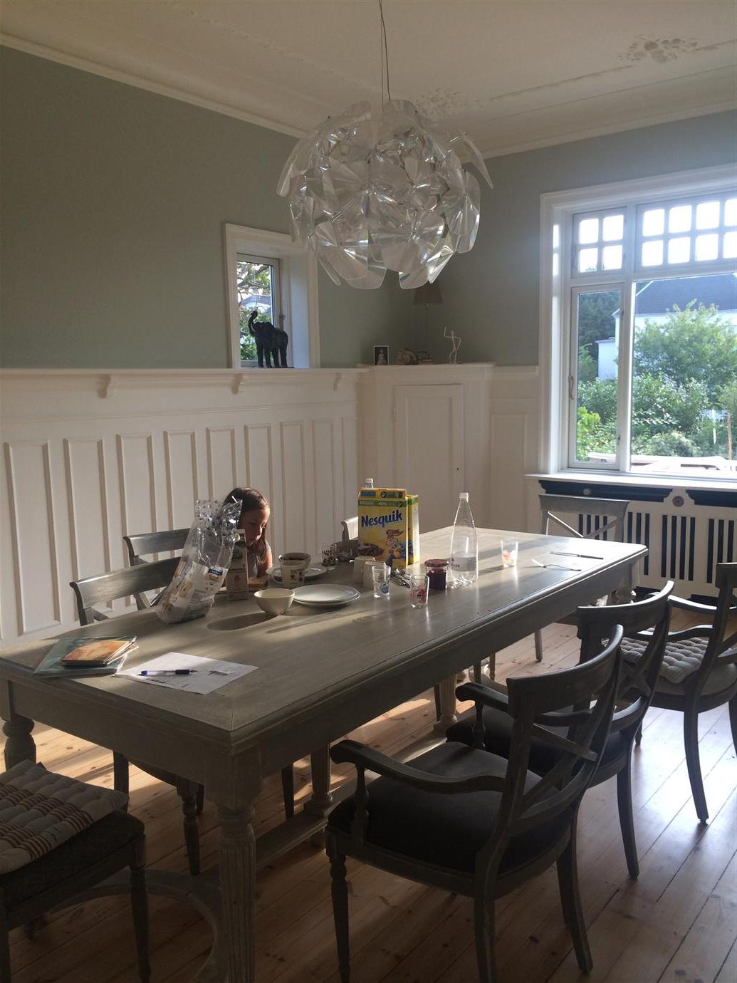 Краска Farrow & Ball цвет Cromarty 285 Modern Emulsion 5 л фото в интерьере