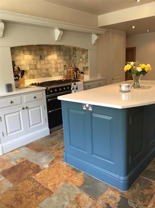 Краска Farrow & Ball цвет Inchyra Blue 289 Modern Emulsion 5 л фото в интерьере Краска Farrow & Ball цвет Inchyra Blue 289 Modern Emulsion 5 л фото в интерьере