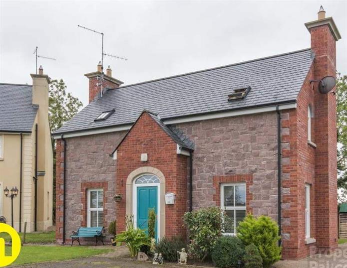 Краска Farrow & Ball цвет Vardo 288 Full Gloss 0,75 л фото в интерьере