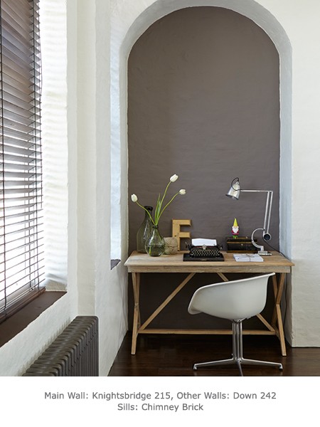 Краска Little Greene цвет Chimney Brick 247 Intelligent Masonry 5 л фото в интерьере