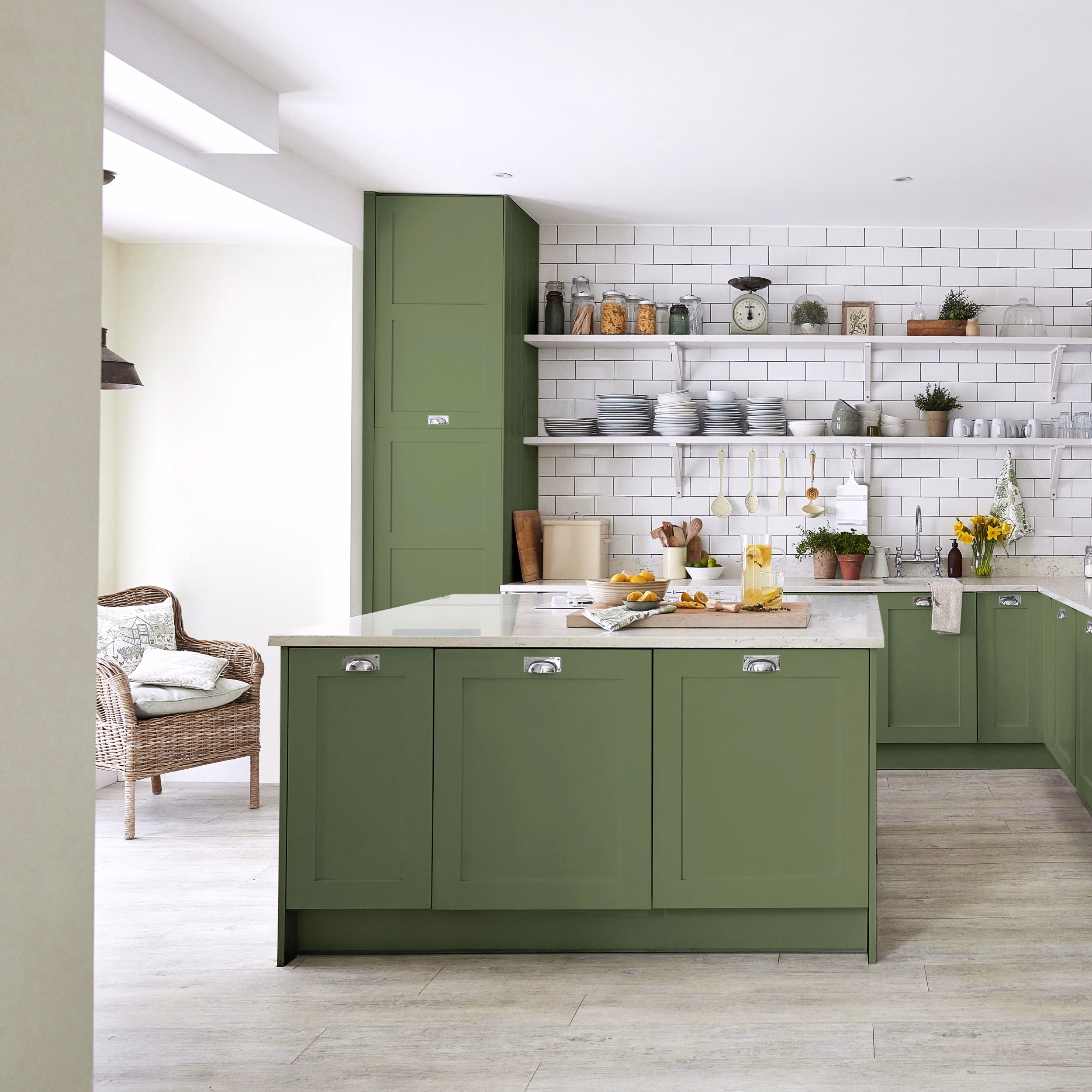 Краска Sanderson цвет Devon Green Active Emulsion 2.5 л