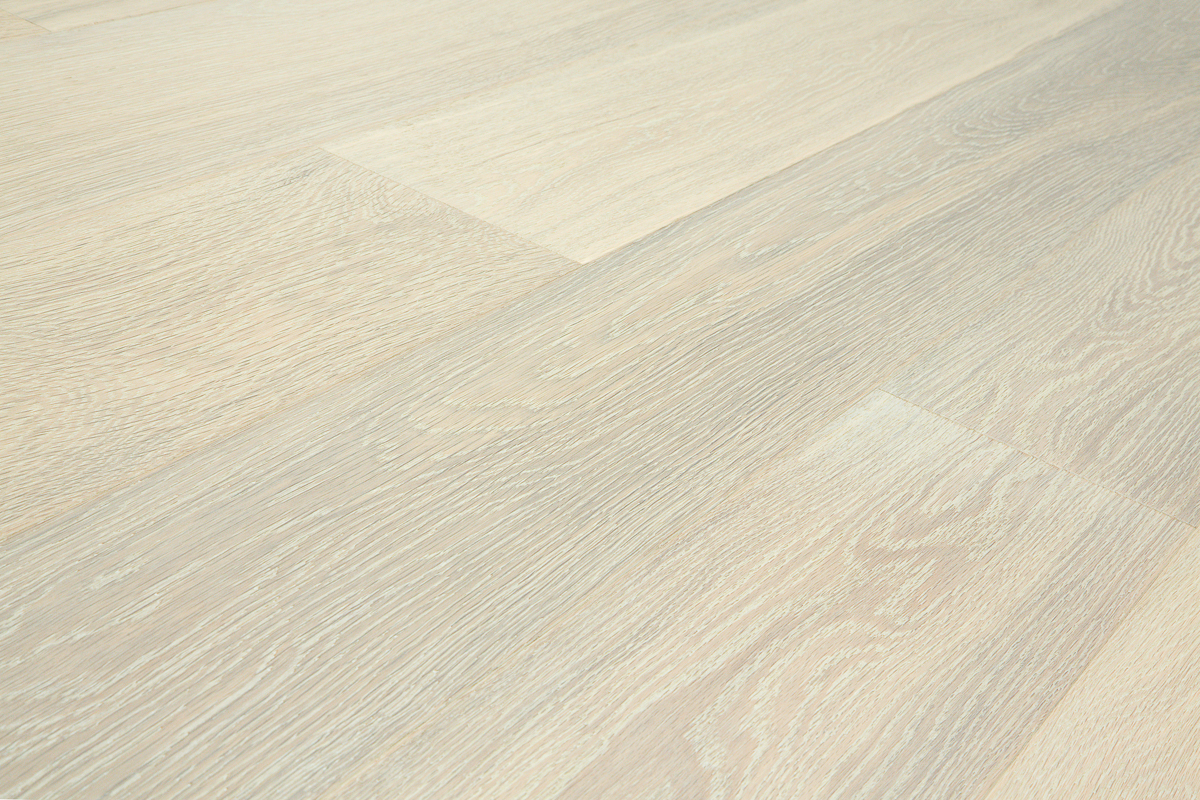 Паркетная доска Amber Wood Дуб GREY VANILLA браш матовый лак