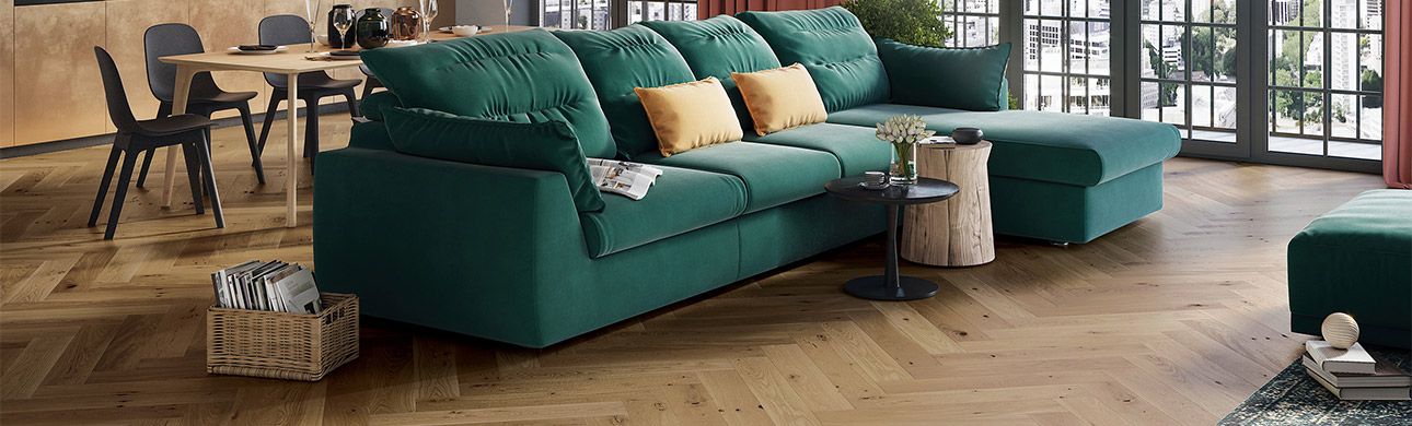 Паркетная доска Barlinek Pure Classico Line Дуб Toffee 725×130×14 венгерская елка с замком Optilock фото в интерьере