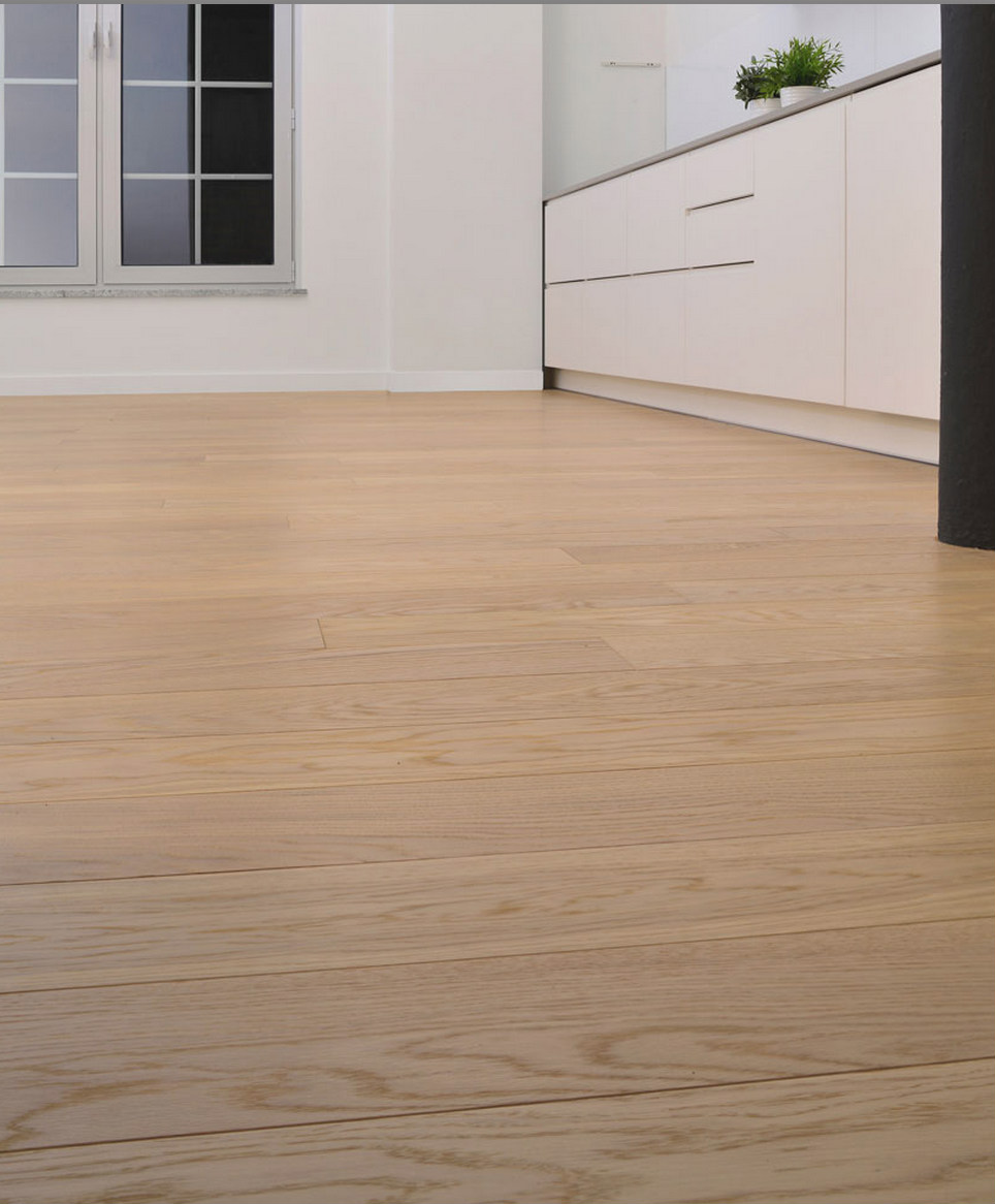 Паркетная доска Hajnowka Дуб Caldos 1150×148×12,5 фото в интерьере