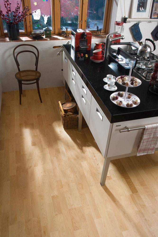 Паркетная доска Kahrs Американская Клен канадский Торонто Toronto 153N15AP50KW240 Calm 2423×200×15 фото в интерьере