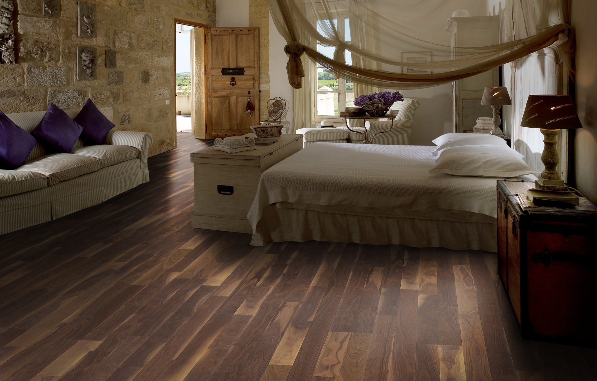 Паркетная доска Kahrs Американская Орех Джорджиа Georgia 152N8EVAF0KW240 Lively 2423×200×15 фото в интерьере Паркетная доска Kahrs Американская Орех Джорджиа Georgia 152N8EVAF0KW240 Lively 2423×200×15 фото в интерьере