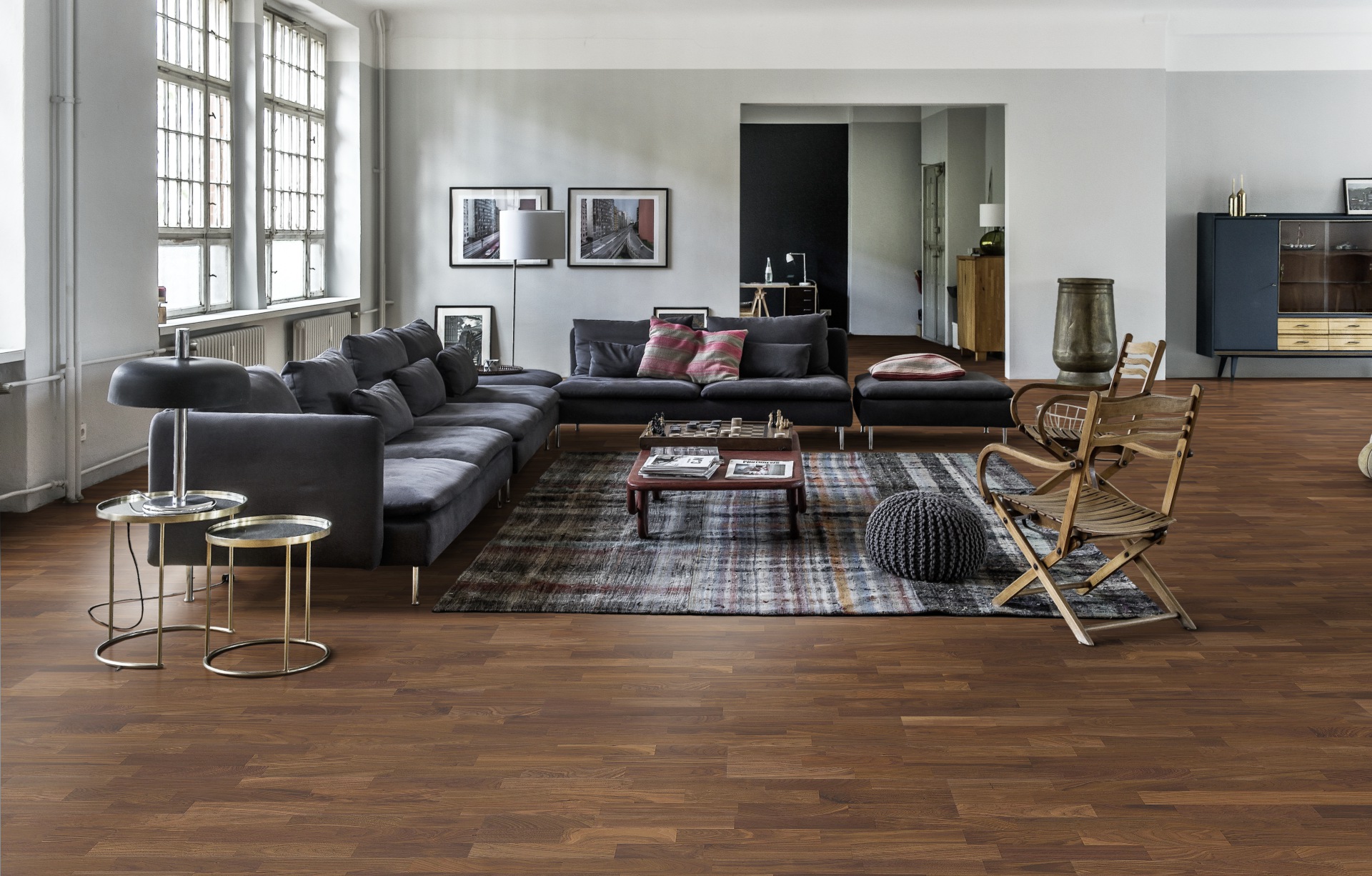 Паркетная доска Kahrs Американская Орех Монреаль Montreal 153N15VA50KW240 Calm 2423×200×15 фото в интерьере