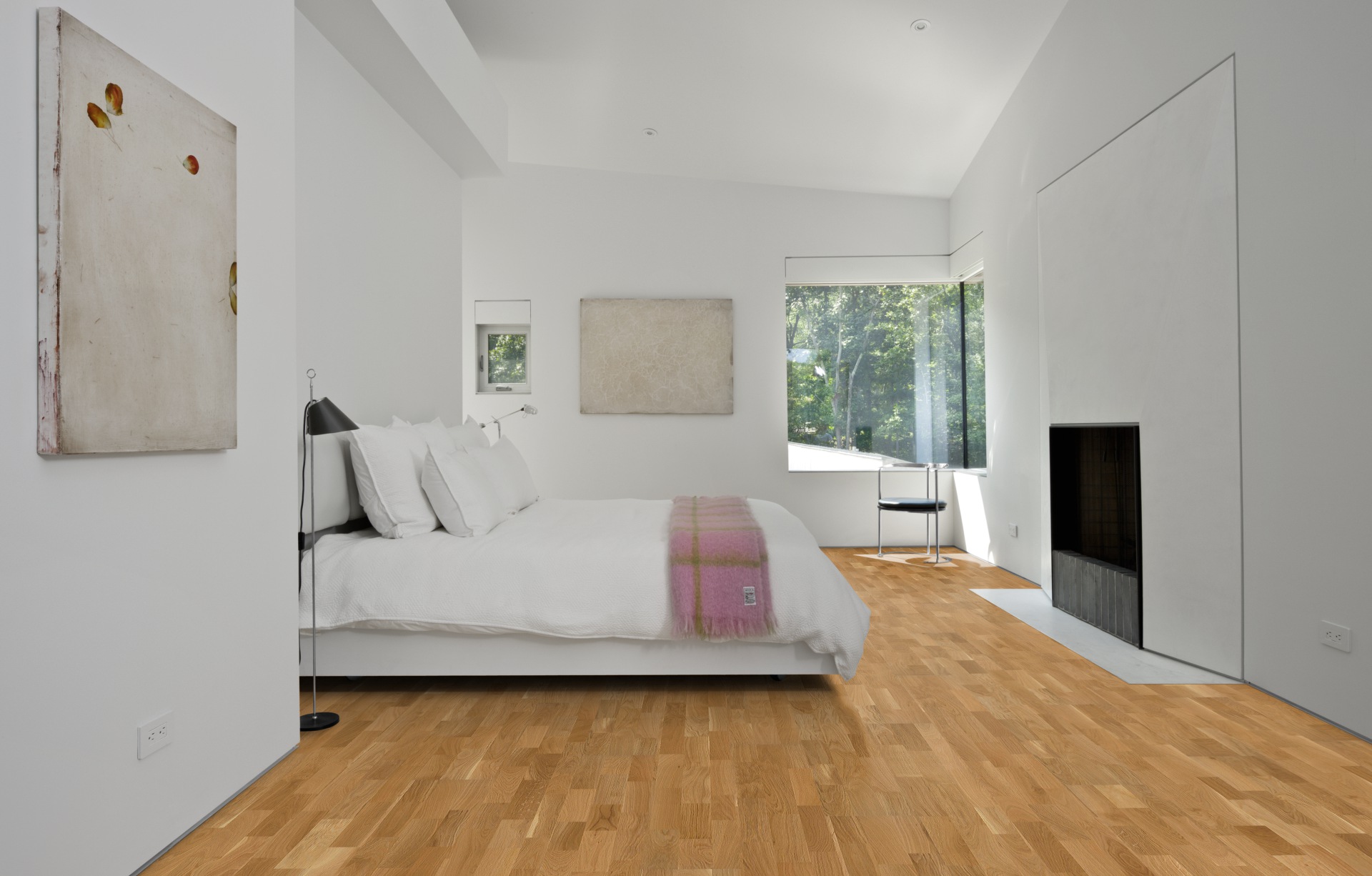 Паркетная доска Kahrs Трес Дуб Лекко Lecco 133NABEK50KW240 Variation 2423×200×13 фото в интерьере