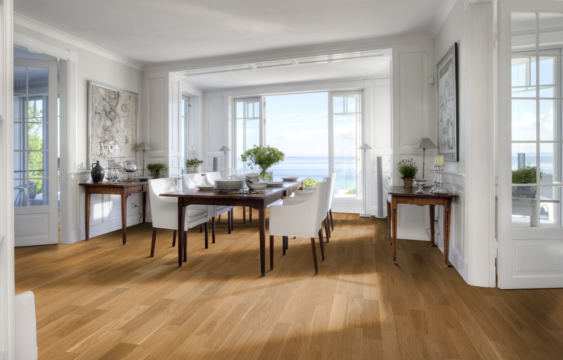 Паркетная доска Kahrs Трес Дуб Лекко Lecco 133NABEK50KW240 Variation 2423×200×13 фото в интерьере