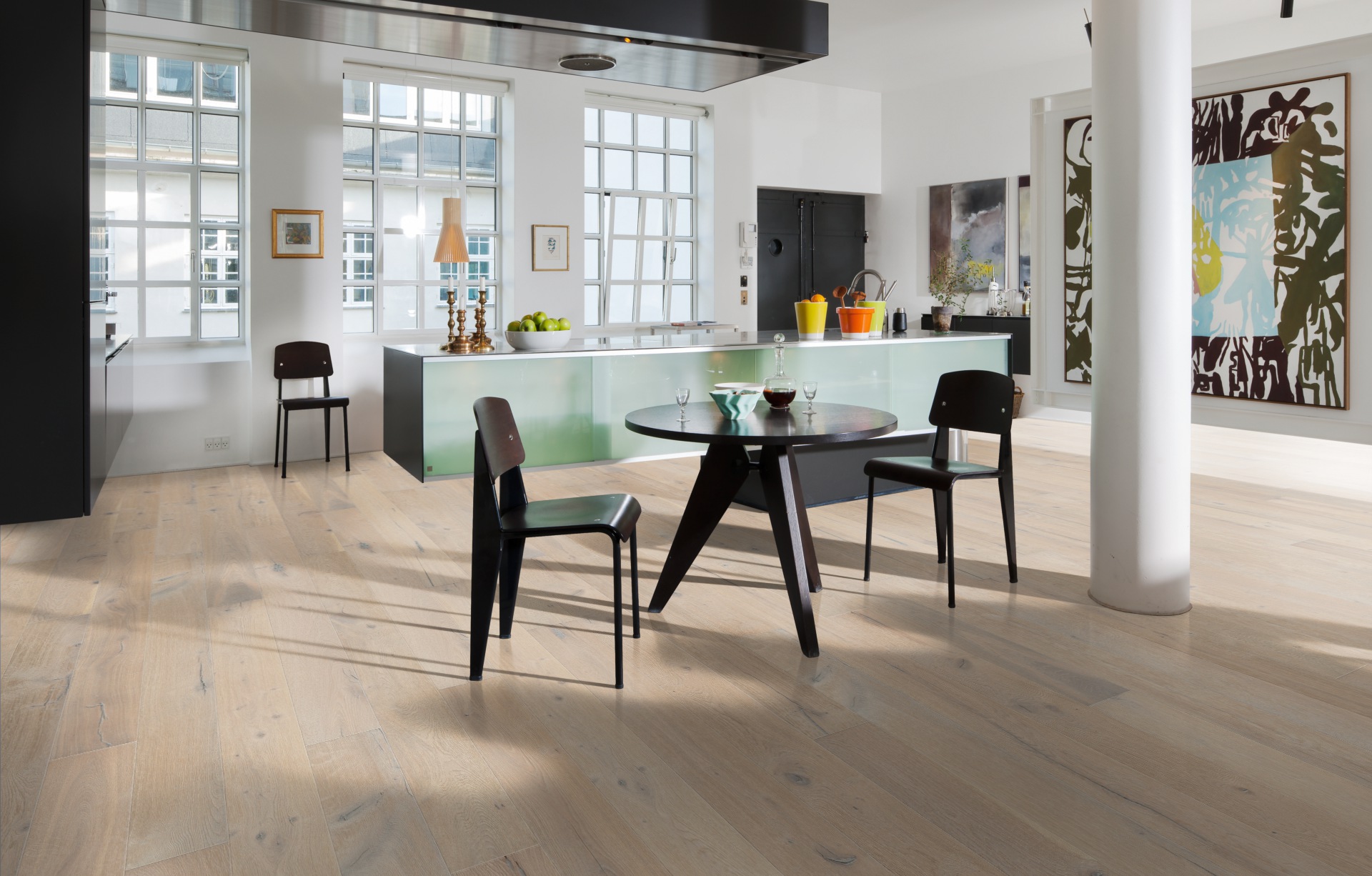 Паркетная доска Kahrs Дуб Олоф Olof 2420×187×15 фото в интерьере Паркетная доска Kahrs Дуб Олоф Olof 2420×187×15 фото в интерьере