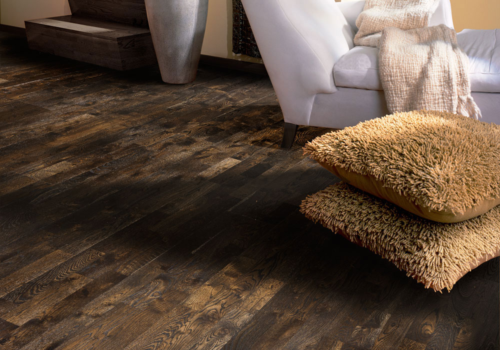 Паркетная доска Kahrs Гармония Дуб Грунт Soil 153N6EEKFEKW240 Lively 2423×200×15 фото в интерьере