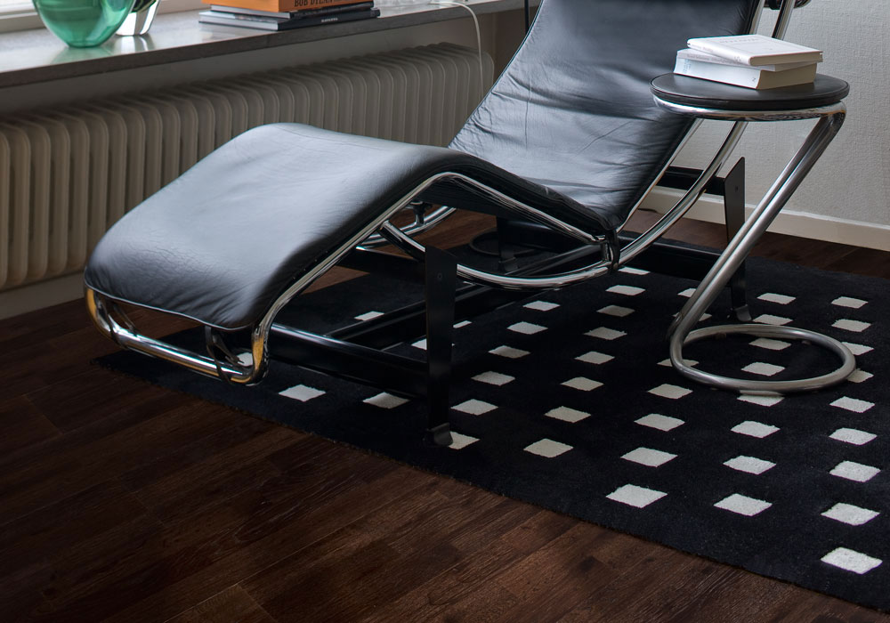 Паркетная доска Kahrs Гармония Дуб Лава Lava 153N6CEK1JKW240 Lively 2423×200×15 фото в интерьере