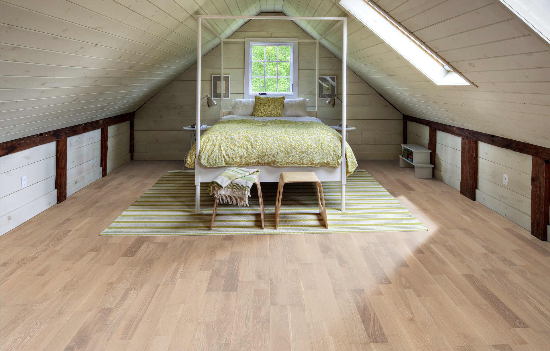 Паркетная доска Kahrs дуб Перистые облака Cirrus 2423×200×15 фото в интерьере