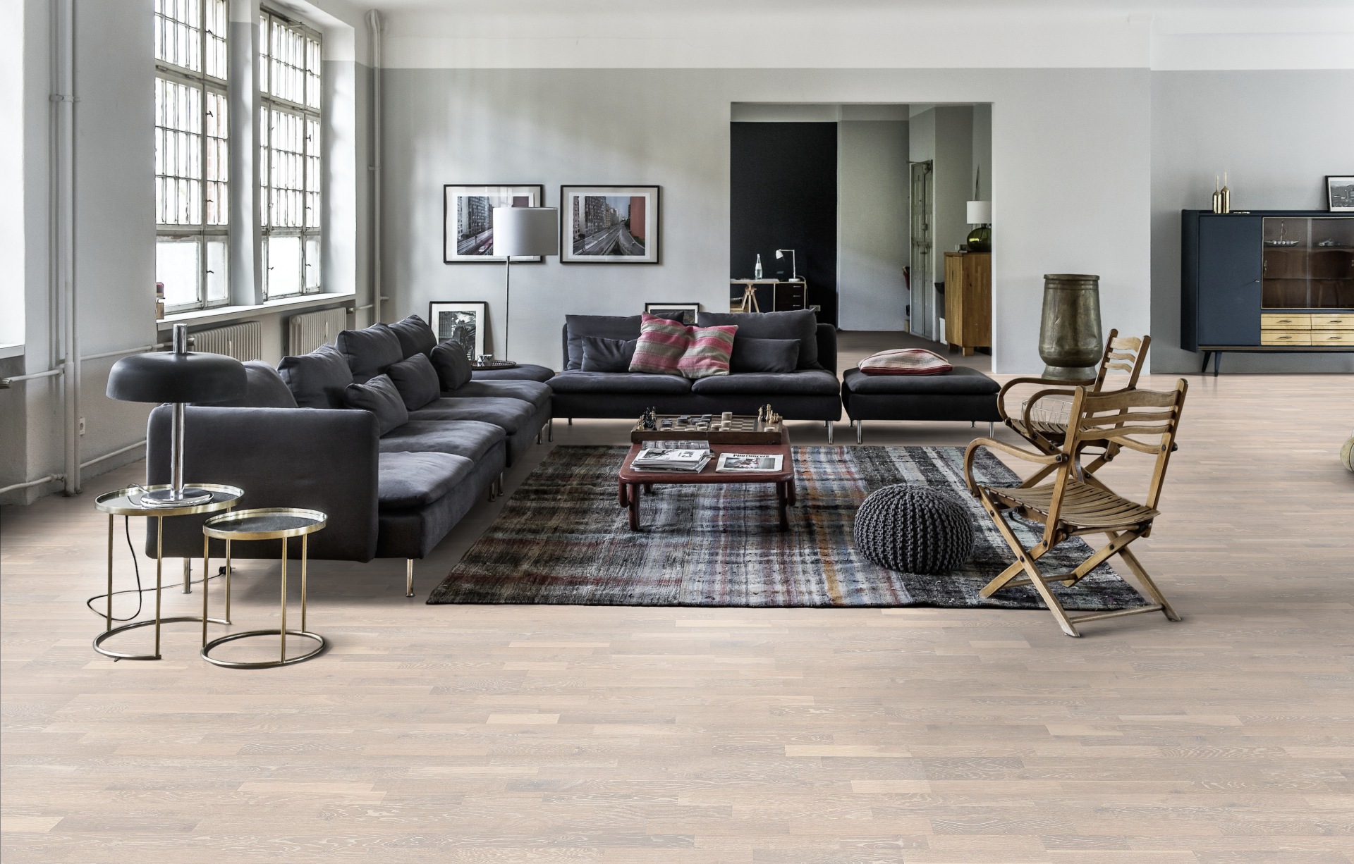 Паркетная доска Kahrs Гармония Дуб Известняк Limestone 153N0BEK0WKW240 Lively 2423×200×15 фото в интерьере