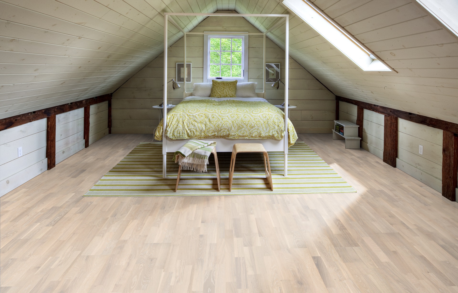 Паркетная доска Kahrs Гармония Дуб Светлый Pale 153N5BEKP1KW240 Variation 2423×200×15 фото в интерьере