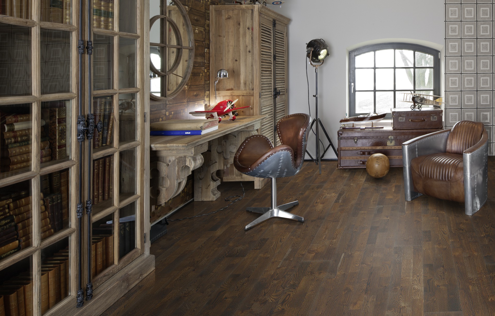 Паркетная доска Kahrs Гармония Дуб Грунт Soil 153N6EEKFEKW240 Lively 2423×200×15 фото в интерьере