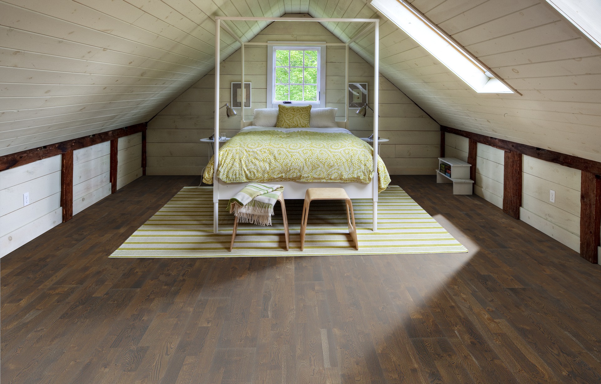 Паркетная доска Kahrs Гармония Дуб Грунт Soil 153N6EEKFEKW240 Lively 2423×200×15 фото в интерьере