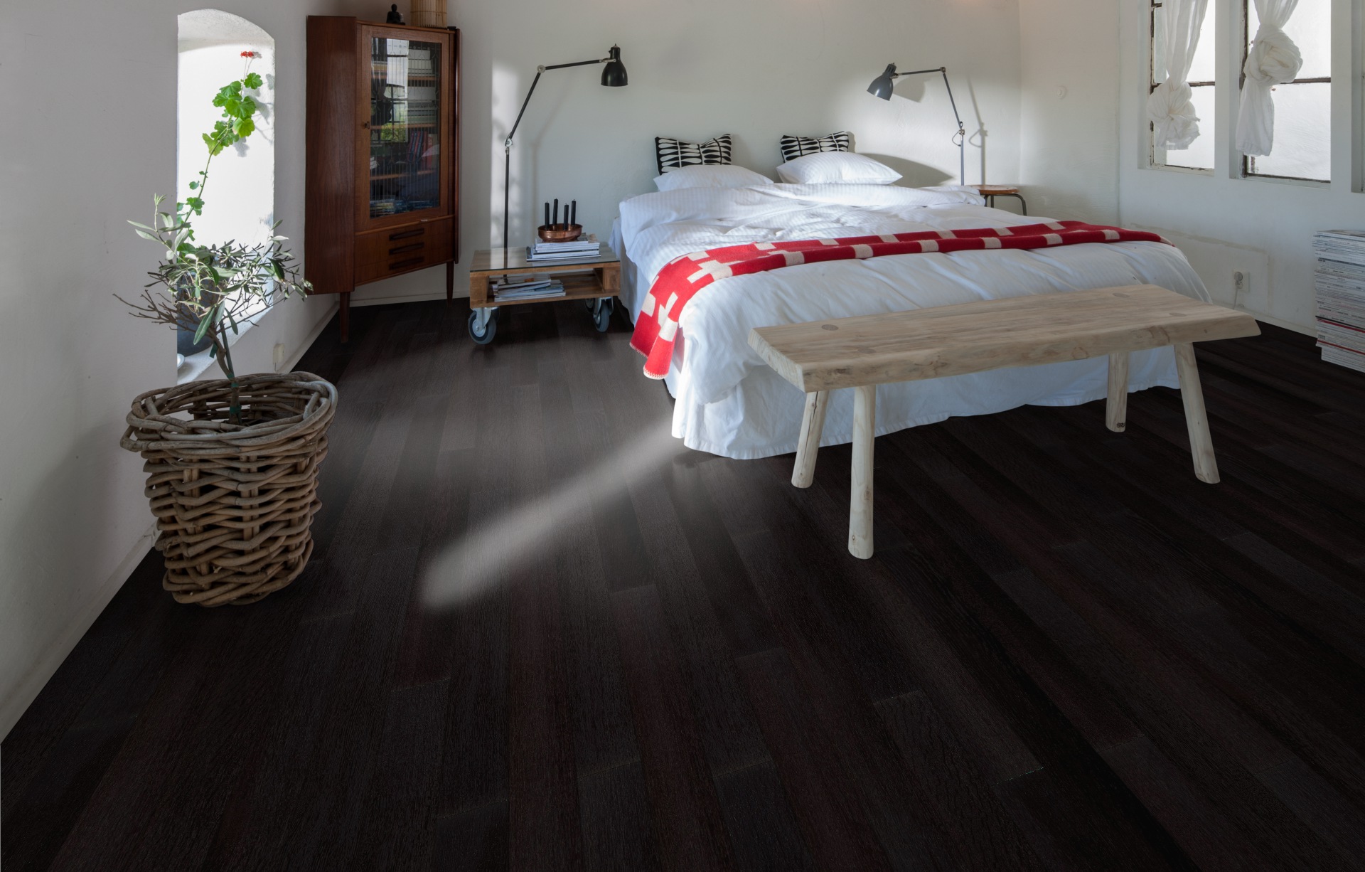 Паркетная доска Kahrs Хабитэт Дуб Замок Castle 1810×150×7 фото в интерьере Паркетная доска Kahrs Хабитэт Дуб Замок Castle 1810×150×7 фото в интерьере