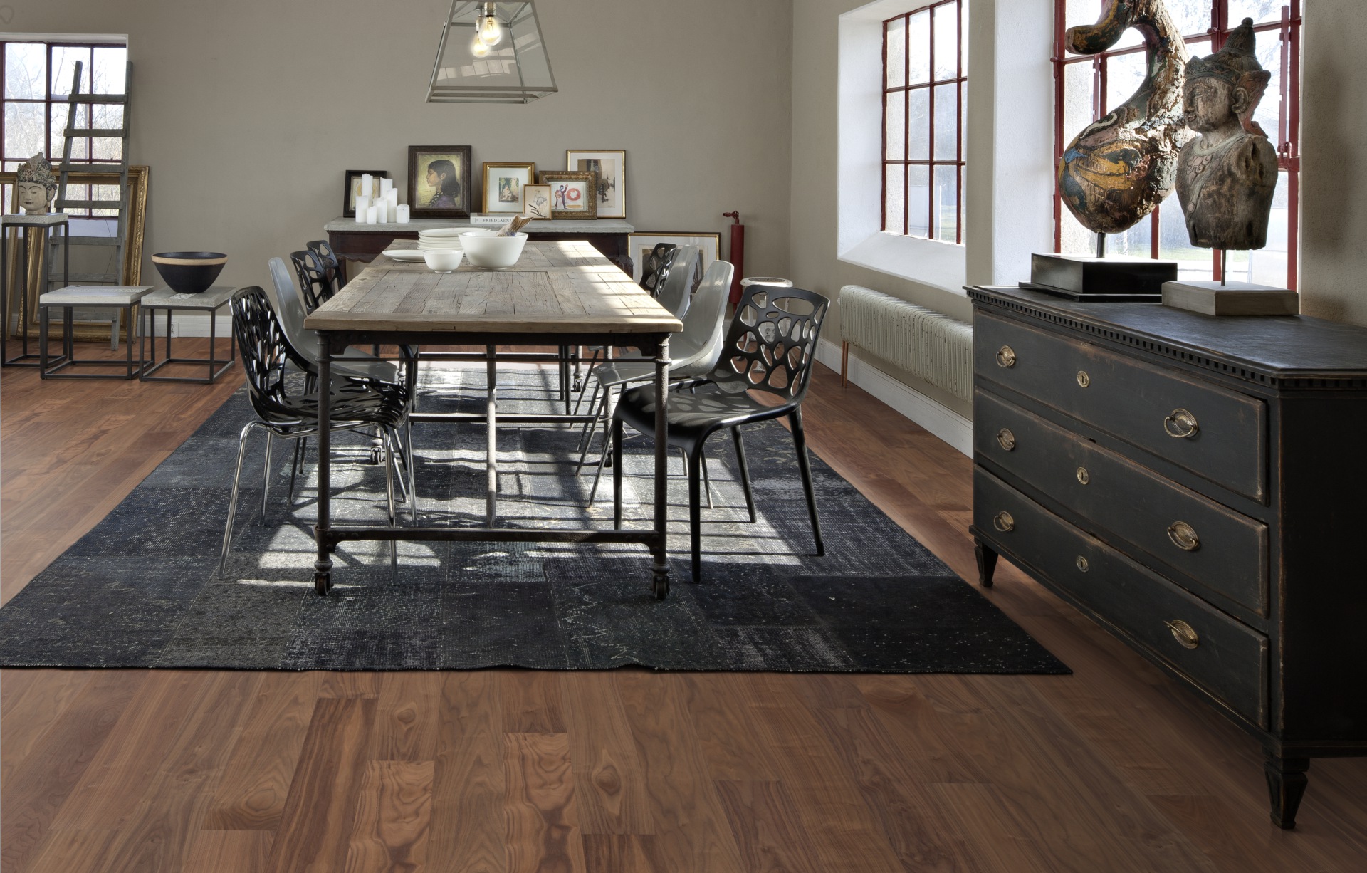 Паркетная доска Kahrs Хабитэт Орех Статуя Statue матовый лак 1810×150×7 фото в интерьере Паркетная доска Kahrs Хабитэт Орех Статуя Statue матовый лак 1810×150×7 фото в интерьере