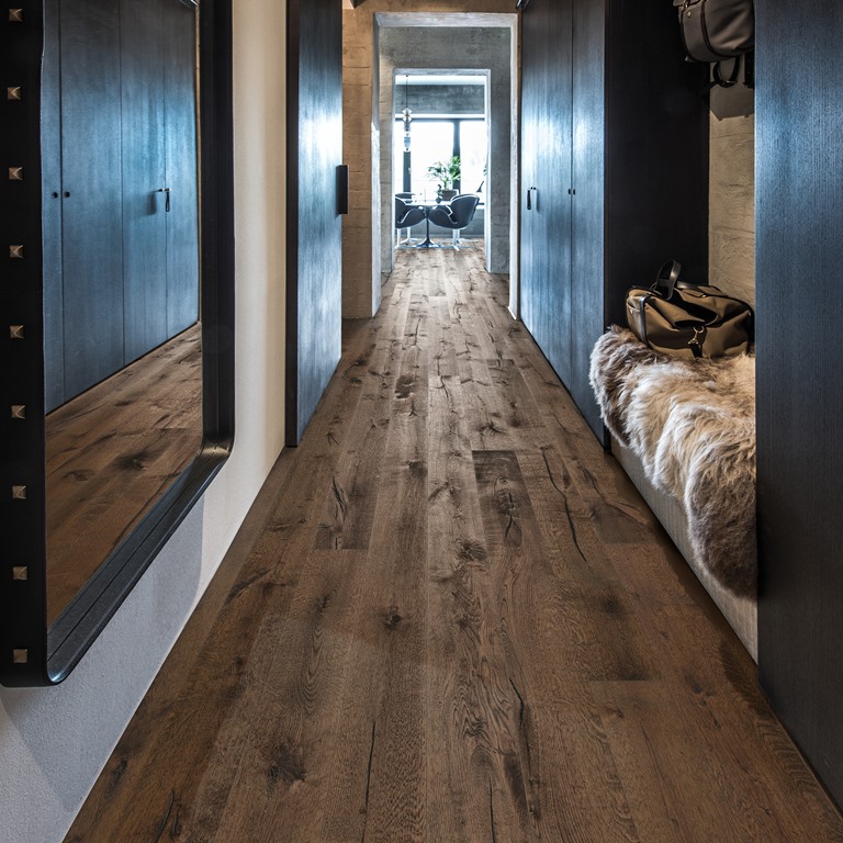 Паркетная доска Kahrs Канвас Дуб Кьюрио Curio 13106AEKA1KW185 Lively 1860×127×13 фото в интерьере