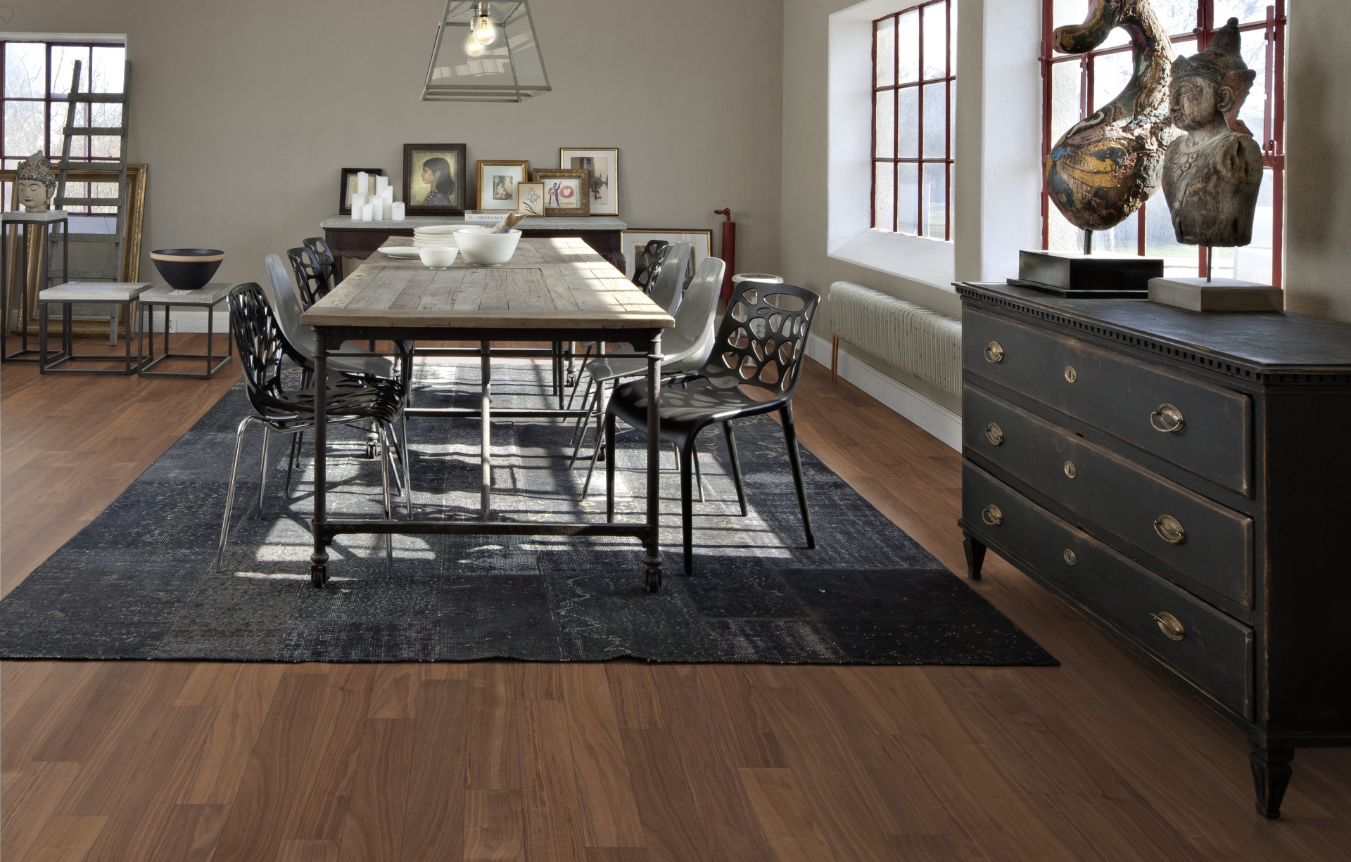 Паркетная доска Kahrs Ливинг Орех Какао Cocoa 1225×118×7 фото в интерьере Паркетная доска Kahrs Ливинг Орех Какао Cocoa 1225×118×7 фото в интерьере