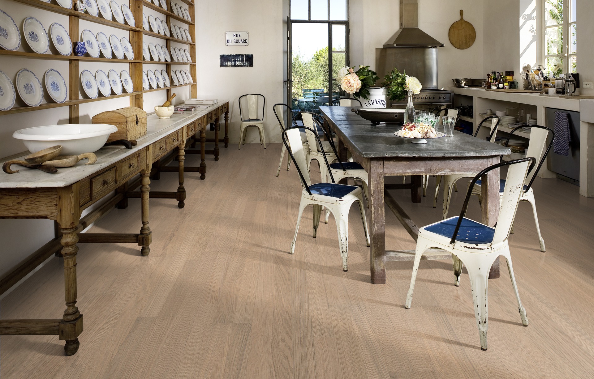 Паркетная доска Kahrs Лодж Дуб Прилив Tide 1225×193×7 фото в интерьере