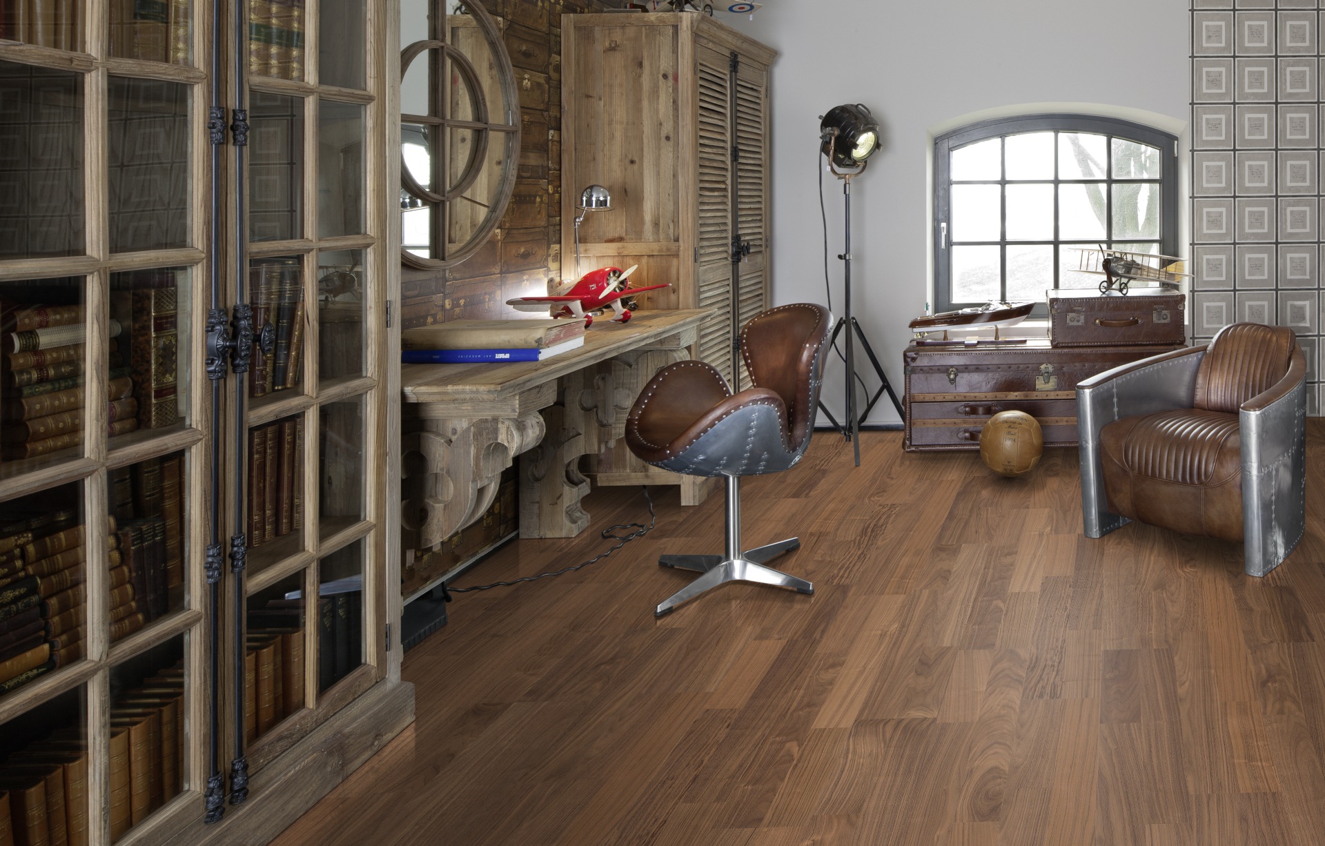 Паркетная доска Kahrs Лодж Орех Цветок Bloom 1225×193×7 фото в интерьере