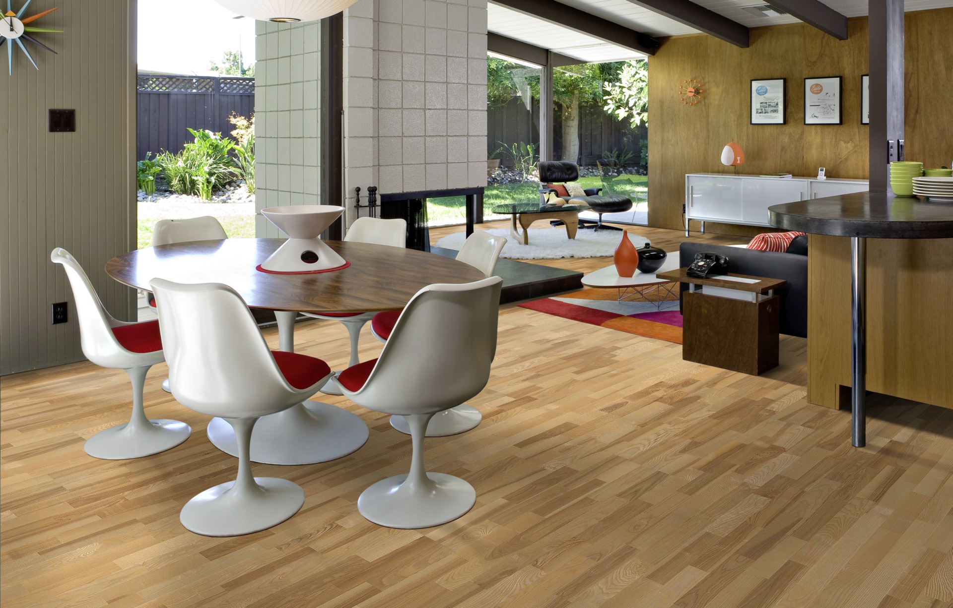 Паркетная доска Kahrs Скандинавская Ясень Кальмар Kalmar 153N18AK09KW240 Variation 2423×200×15 фото в интерьере