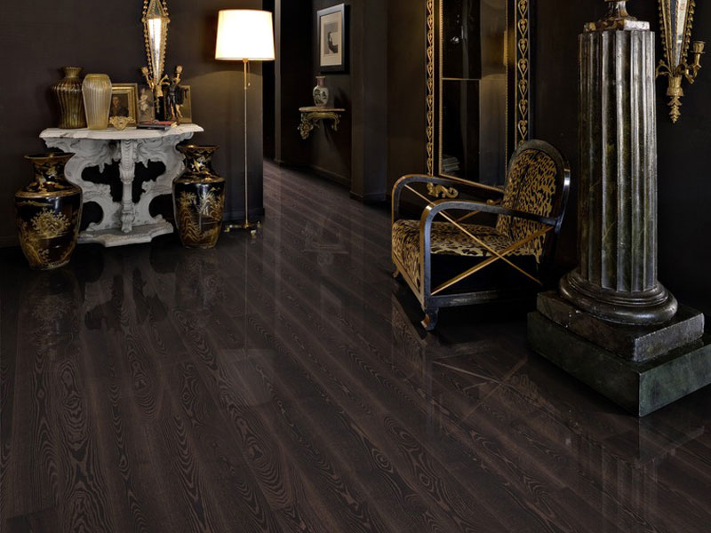 Паркетная доска Kahrs Ясень Черная медь Black Copper 2100×187×15 фото в интерьере
