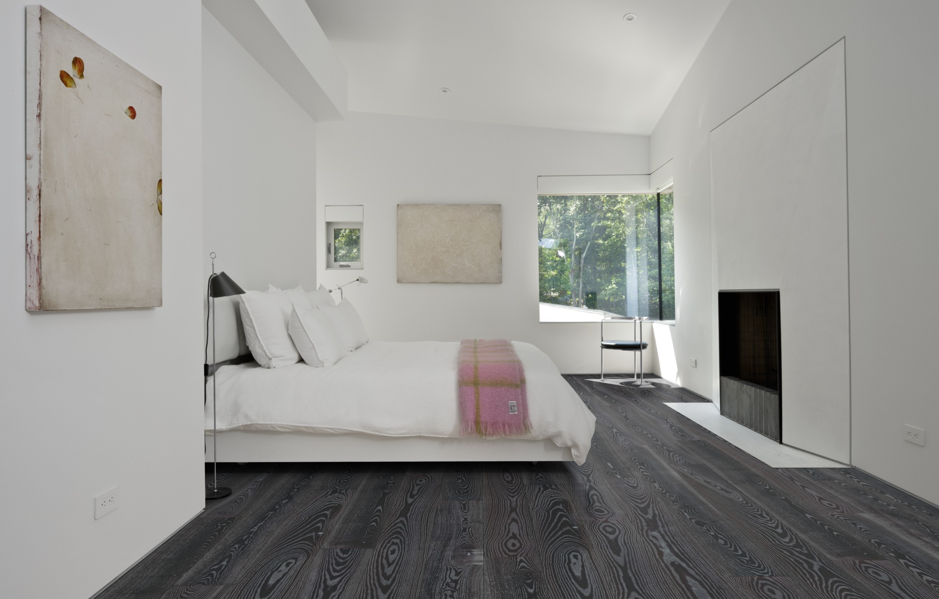 Паркетная доска Kahrs Ясень Черное серебро Black silver 2100×187×15 фото в интерьере Паркетная доска Kahrs Ясень Черное серебро Black silver 2100×187×15 фото в интерьере