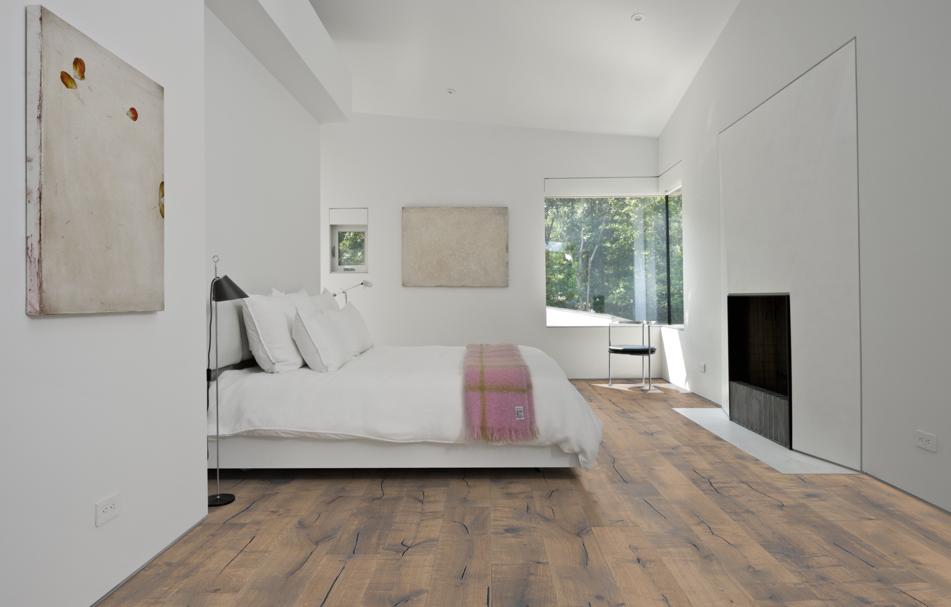 Паркетная доска Kahrs Смоланд Дуб Хандберд Handbord 151NDSEK06KW240 Expressive 2420×187×15 фото в интерьере Паркетная доска Kahrs Смоланд Дуб Хандберд Handbord 151NDSEK06KW240 Expressive 2420×187×15 фото в интерьере