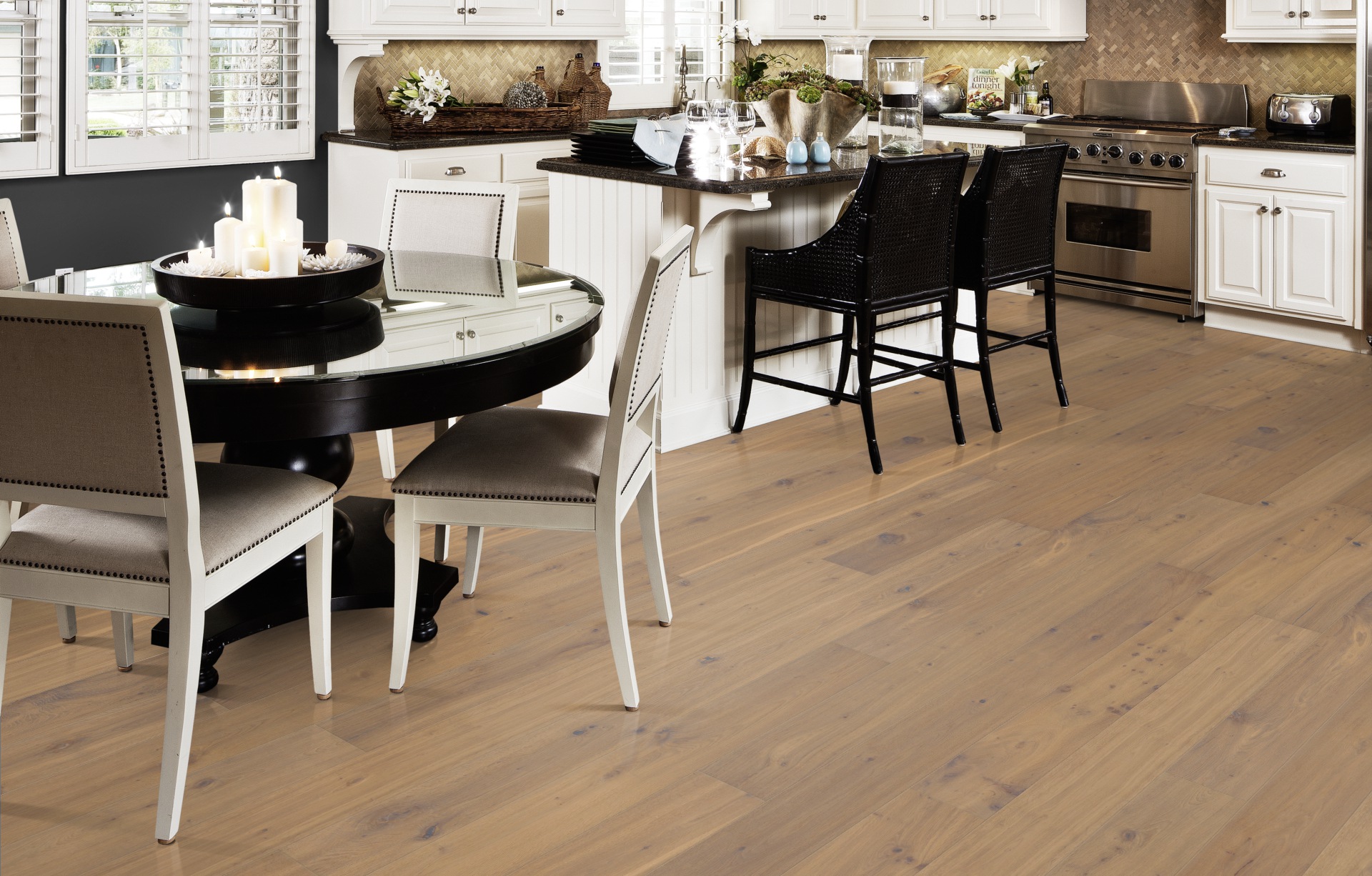 Паркетная доска Kahrs Смоланд Дуб Юдре Ydre 151NCSEK04KW240 Dynamic 2420×187×15 фото в интерьере Паркетная доска Kahrs Смоланд Дуб Юдре Ydre 151NCSEK04KW240 Dynamic 2420×187×15 фото в интерьере