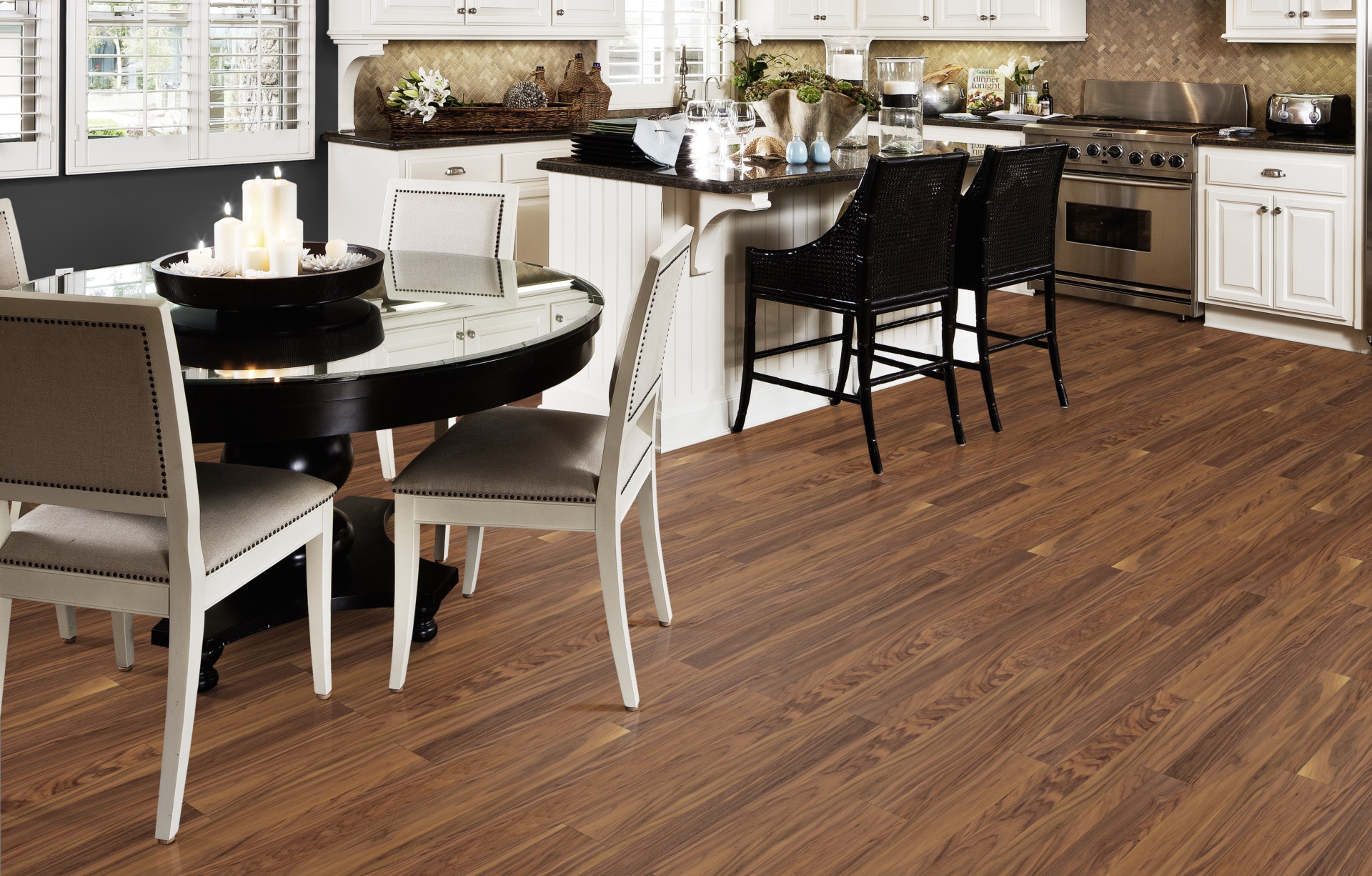 Паркетная доска Kahrs Юнити Орех Сад Garden 1200×125×10 фото в интерьере