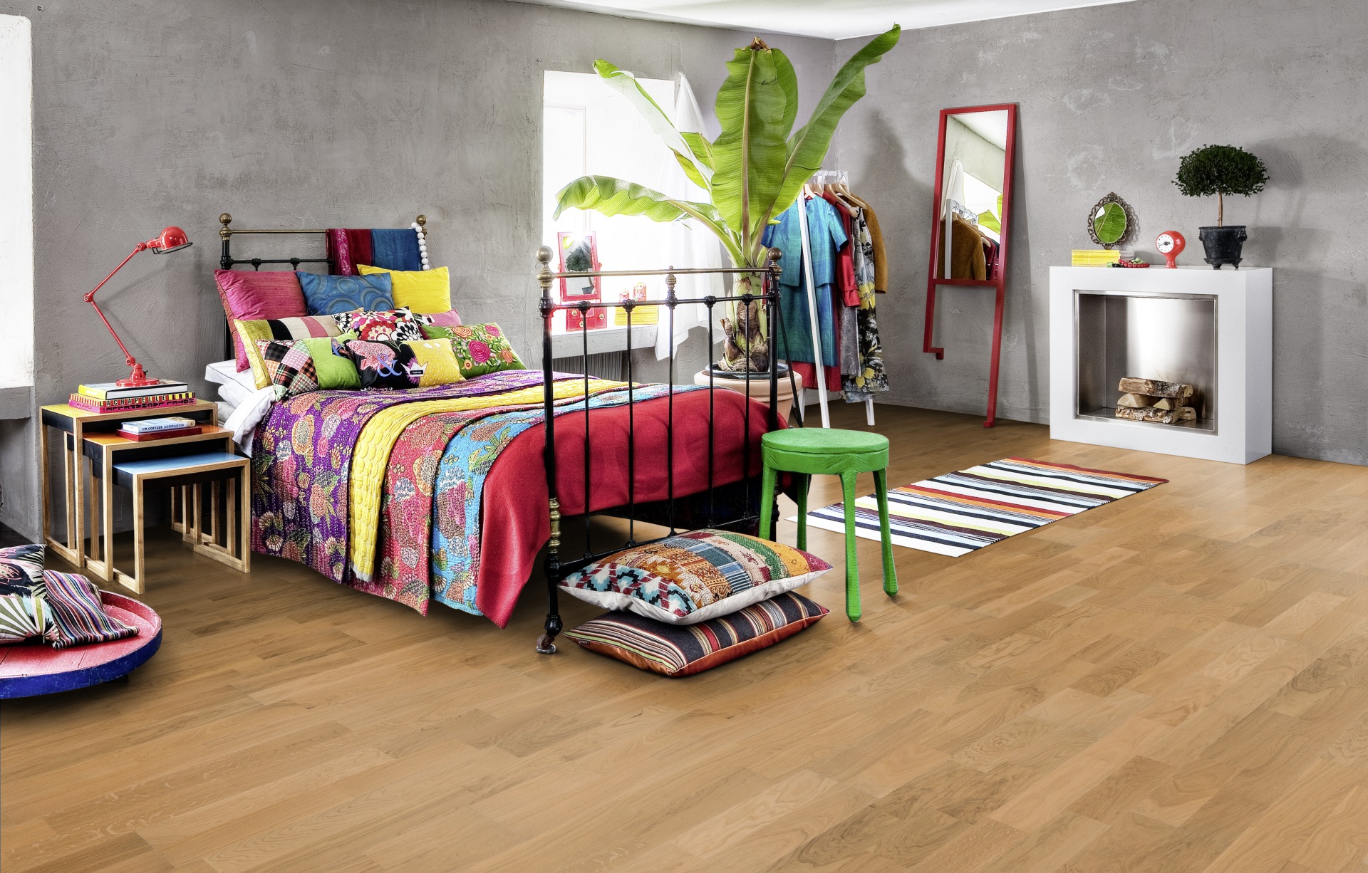 Паркетная доска Kahrs Европейская Дуб Верона Verona 152N38EK04KW240 Variation 2423×200×15 фото в интерьере