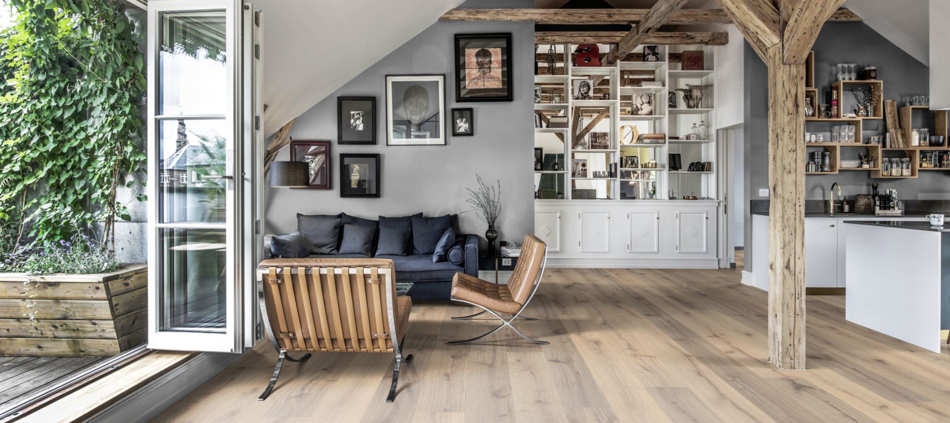 Паркетная доска Kahrs Променад дуб Луче Luce 151NDMEK11KW240 Dynamic 2420×187×15 фото в интерьере