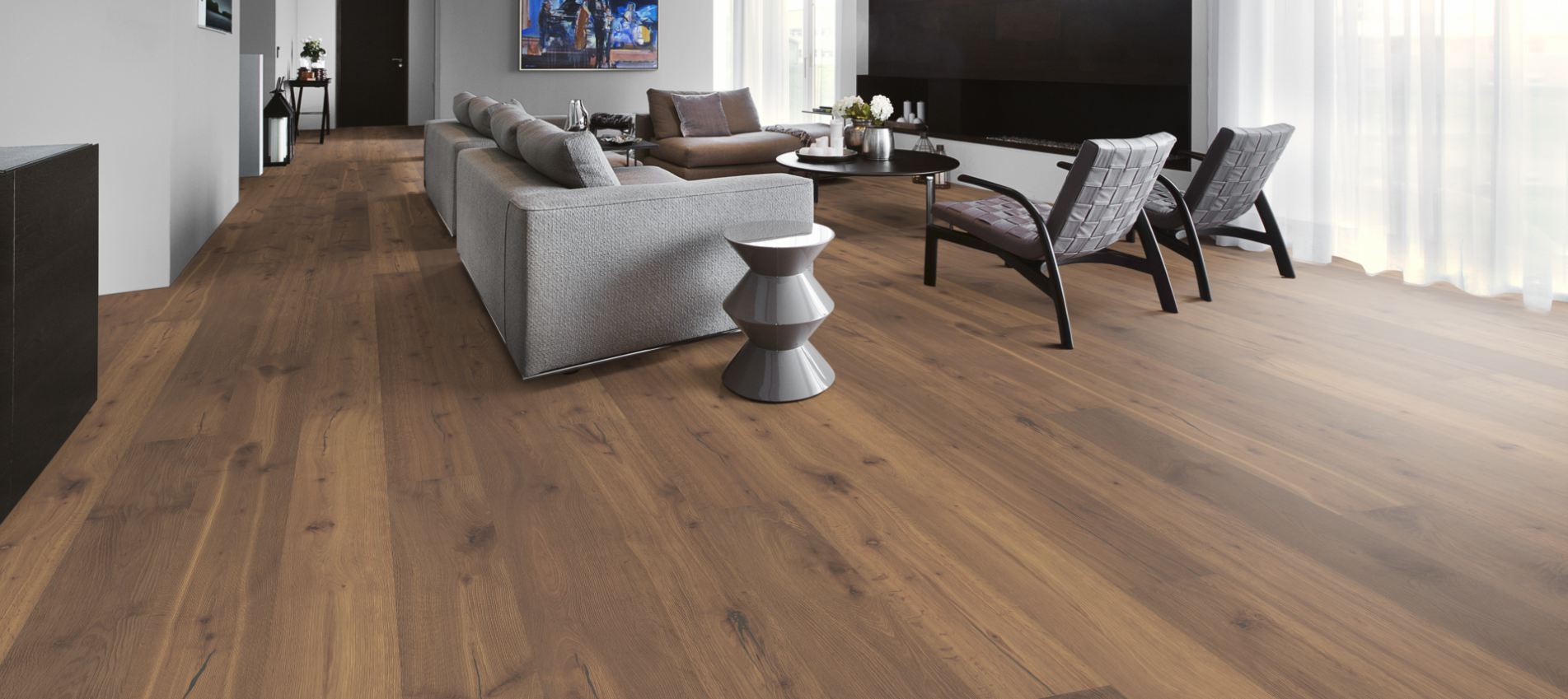 Паркетная доска Kahrs Променад дуб Омбра Ombra 151NDMEK13KW240 Dynamic 2420×187×15 фото в интерьере