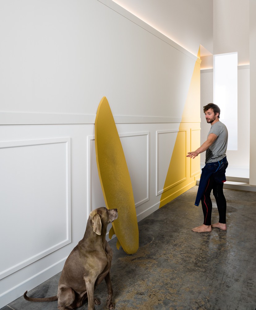 Плинтус под покраску Orac Decor Select SX183 2000×75×13 фото в интерьере