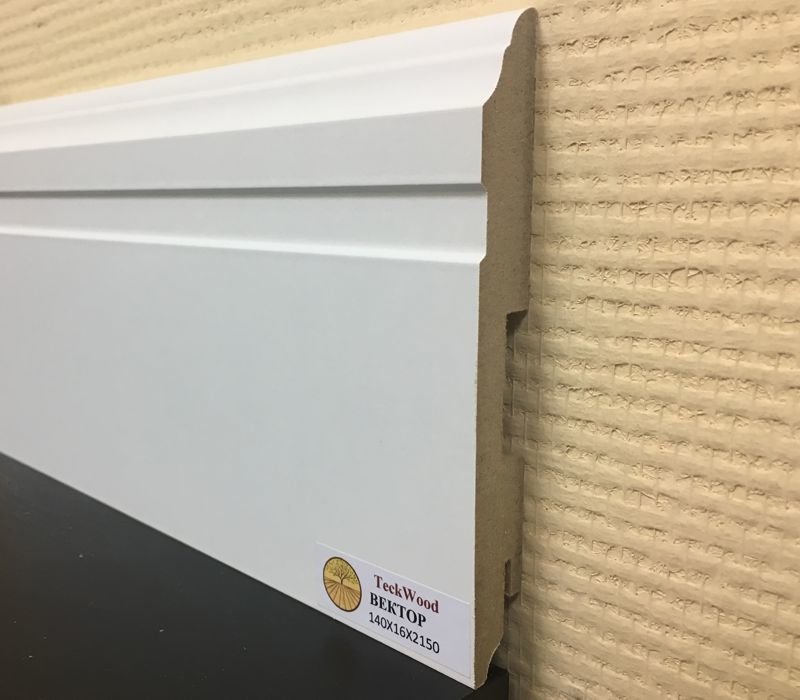 Плинтус МДФ ламинированный TeckWood белый Вектор матовый 2150×140×16