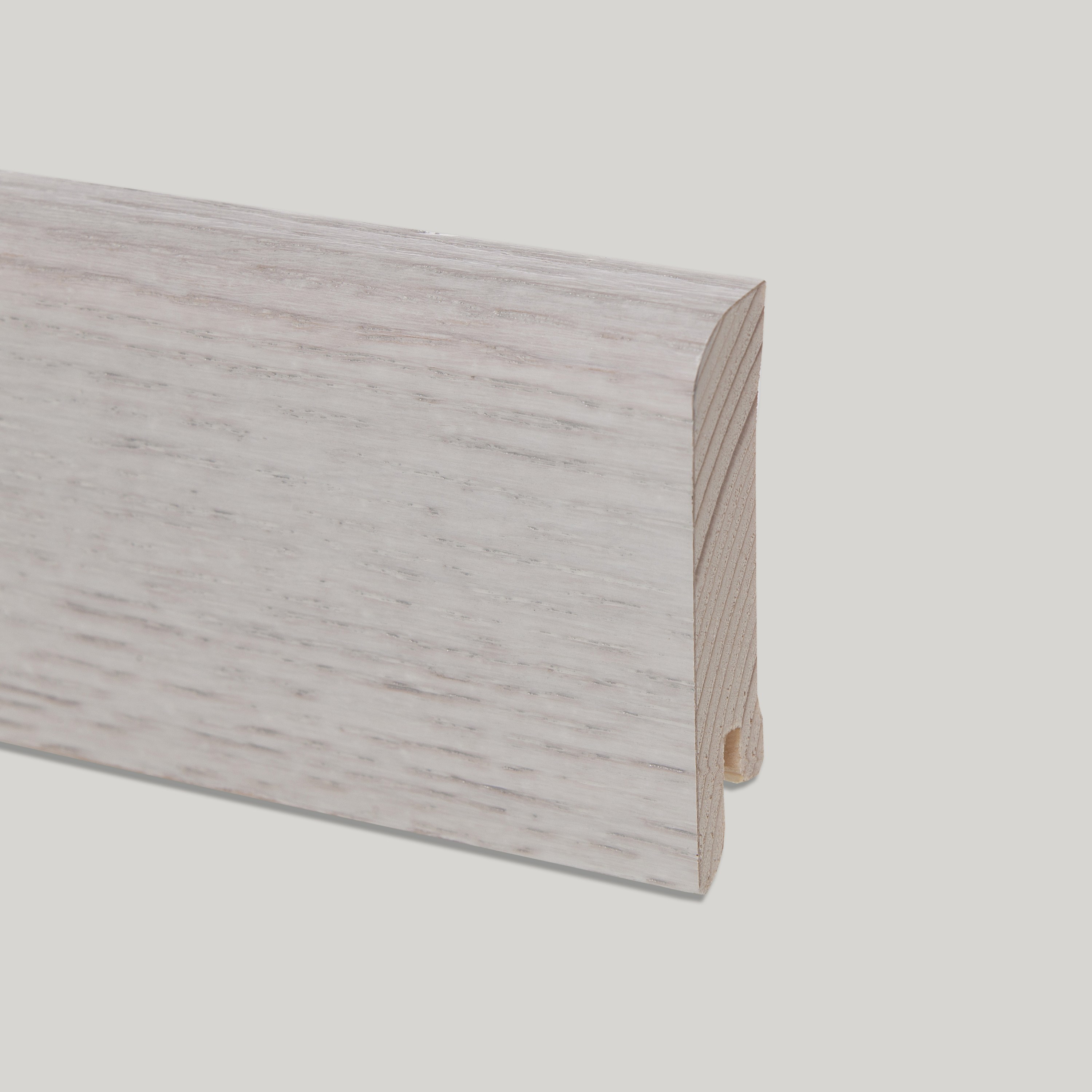 Плинтус деревянный Pedross дуб Электрик Лайт 2500×70×15