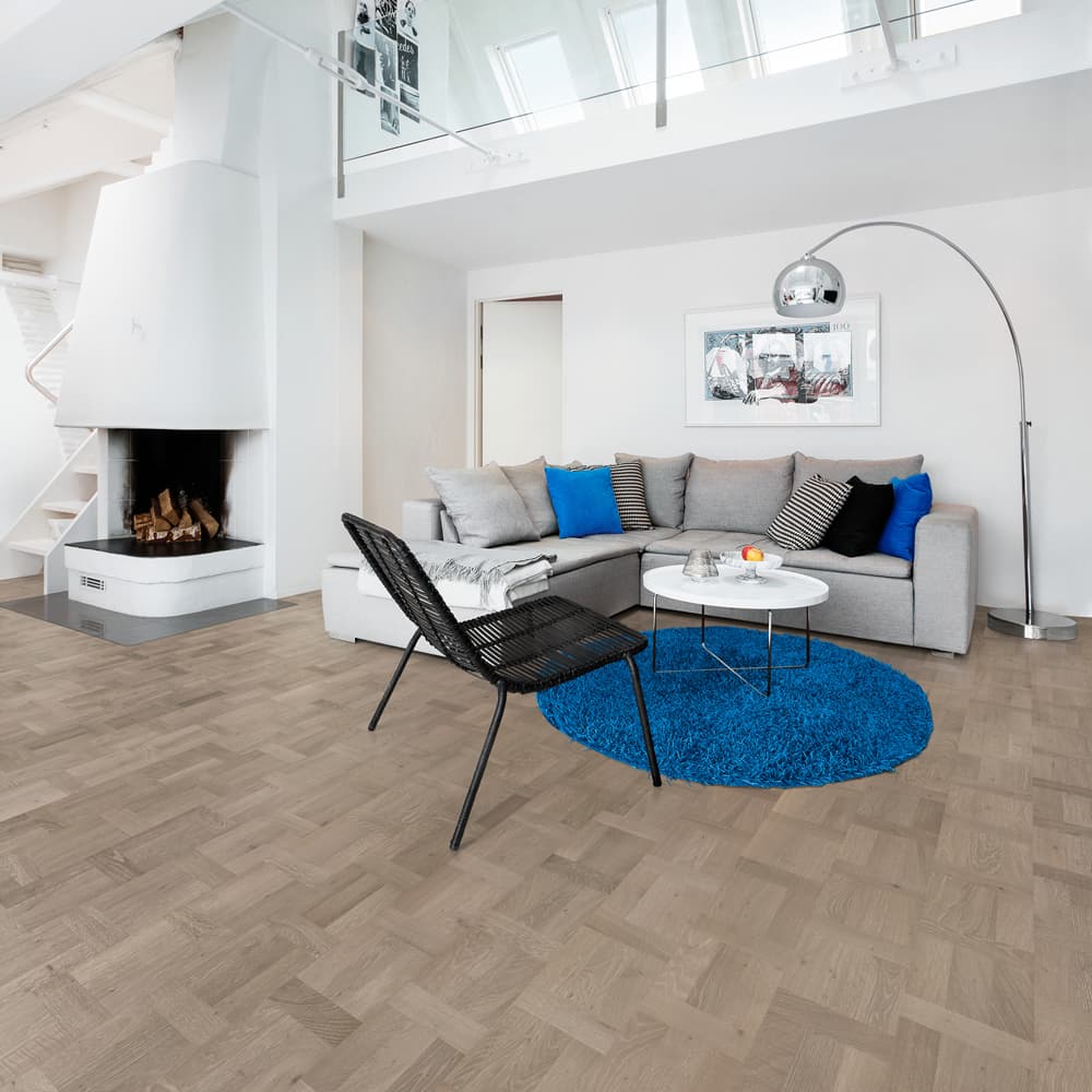 Паркетная доска Karelia Time Дуб Grey 5G 2426×198,5×15 фото в интерьере