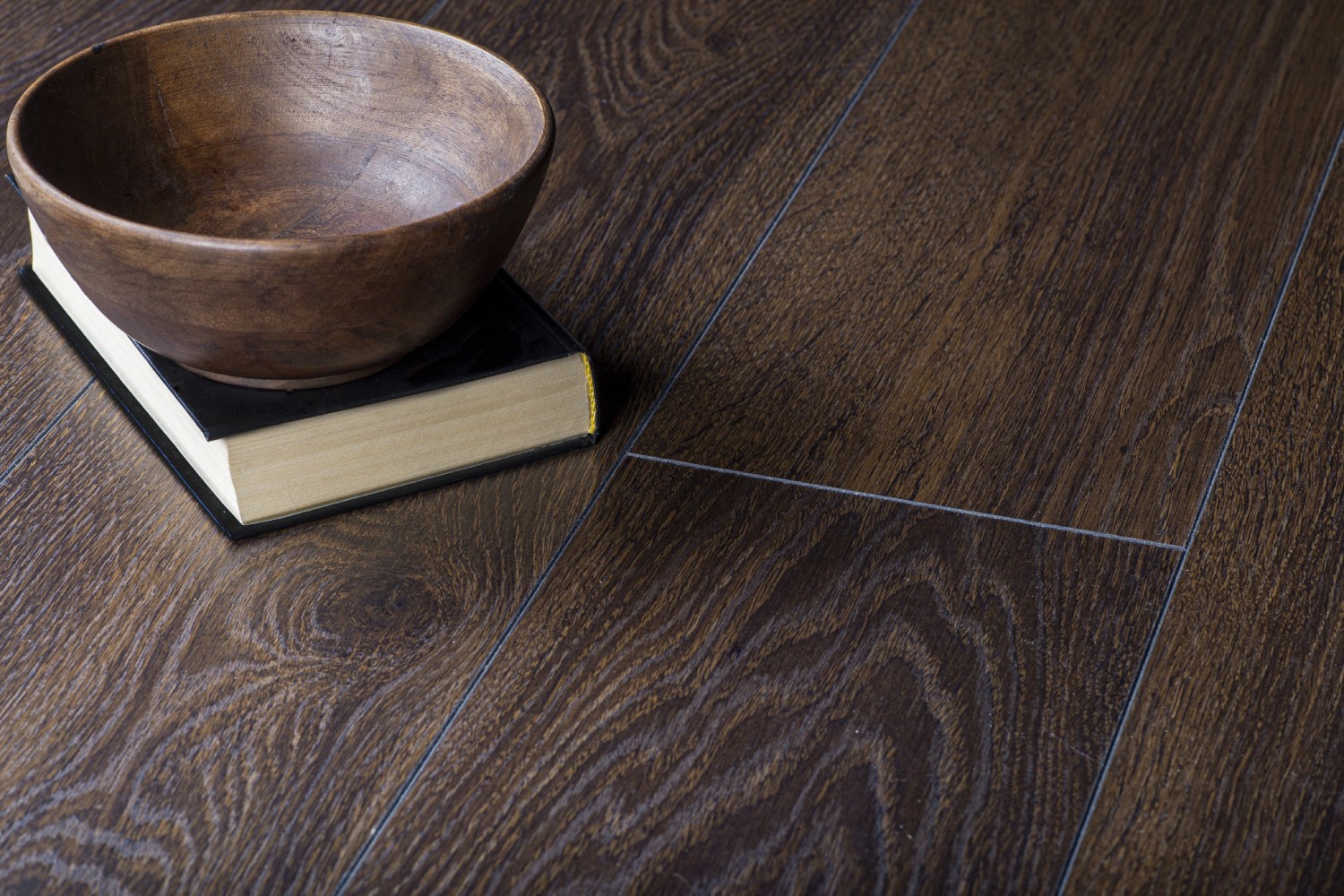 Ламинат Alsafloor Osmoze Дуб Конго 140 1286×192×8 фото в интерьере Ламинат Alsafloor Osmoze Дуб Конго 140 1286×192×8 фото в интерьере