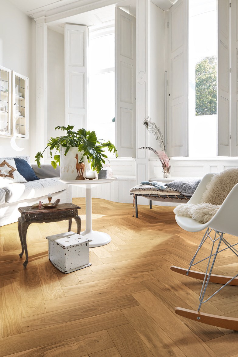 Паркетная доска Meister PS 400 Residence Дуб Лайвли елка 8047 500×100×13 фото в интерьере