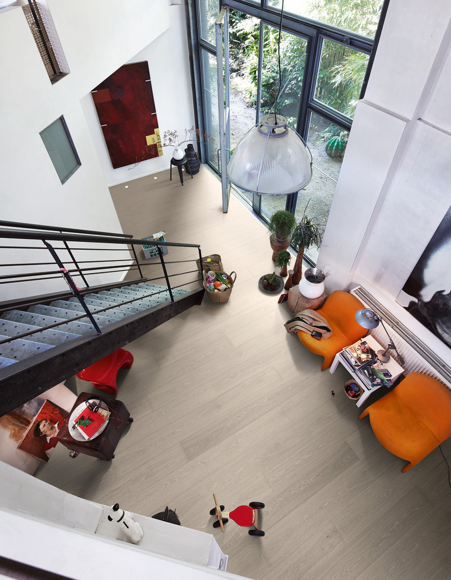 Паркетная доска Meister PD 450 Penta Дуб гармония Бело-серый 8774 2400×255×13 фото в интерьере