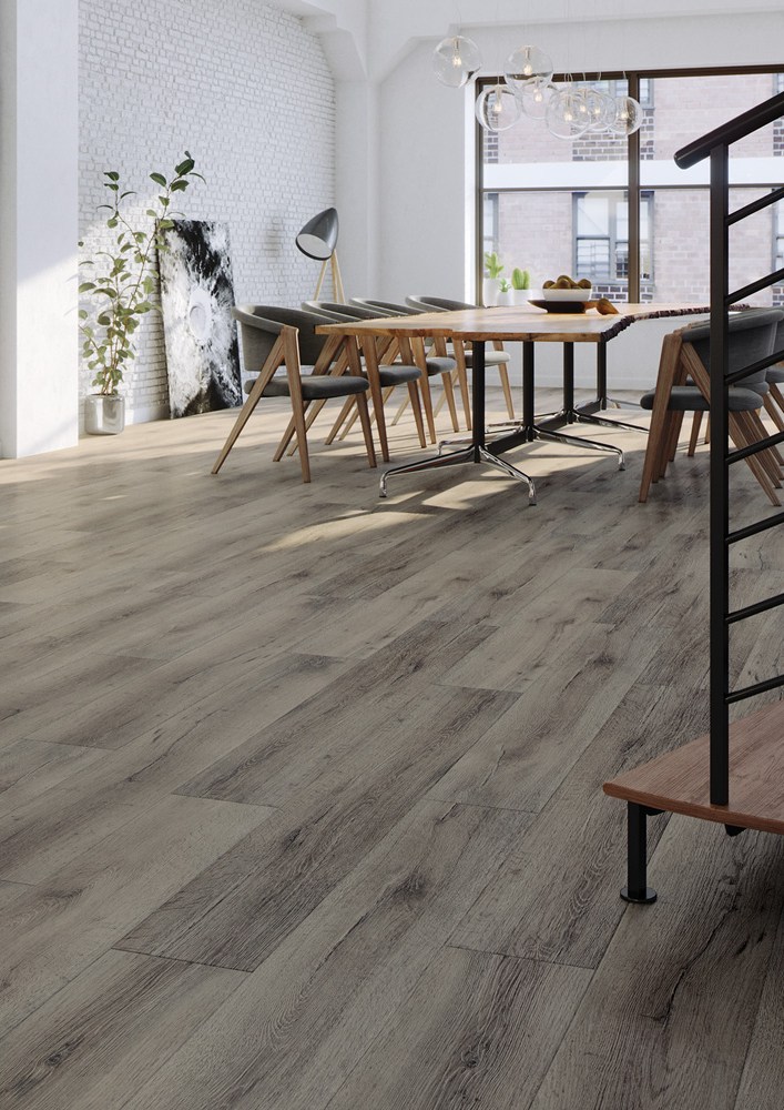 Кварцвиниловый SPC ламинат Arbiton Amaron Wood Дуб Argos CA 116 1511×229×5 фото в интерьере