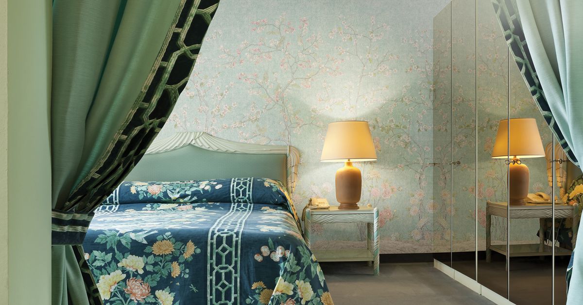 Панно Affresco Wallpaper Part 1 Summer Breath AF710-COL4 2,75x3,99 м фото в интерьере